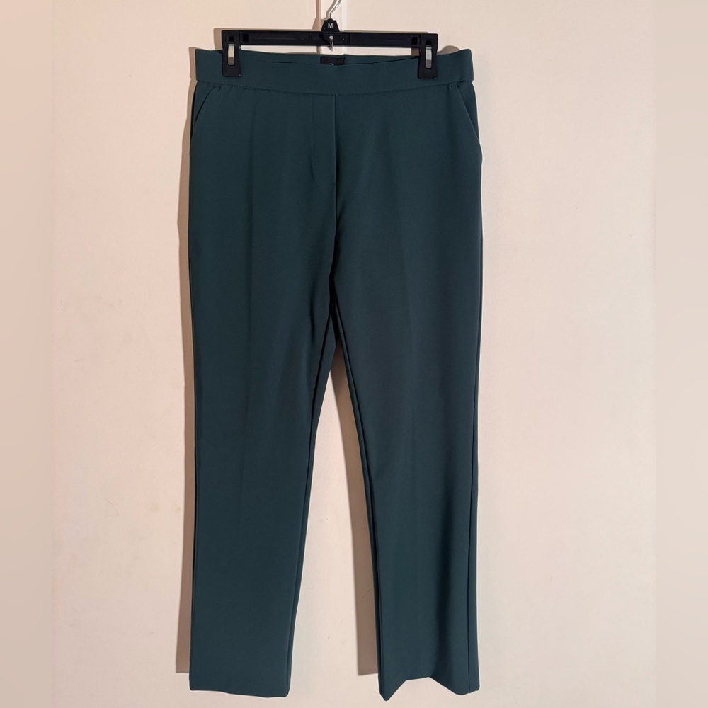 Beautiful, emerald green dress pants